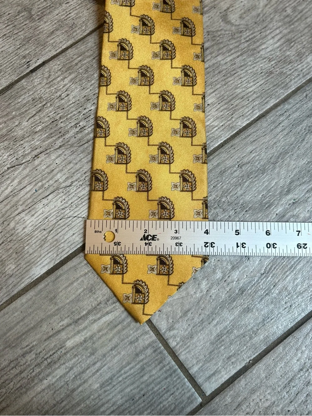 Valentino Cravatte 100% Silk Yellow Patterned Necktie